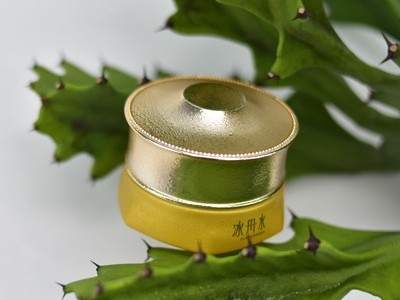 美妝廠家：活性修護霜的作用你知道嗎？